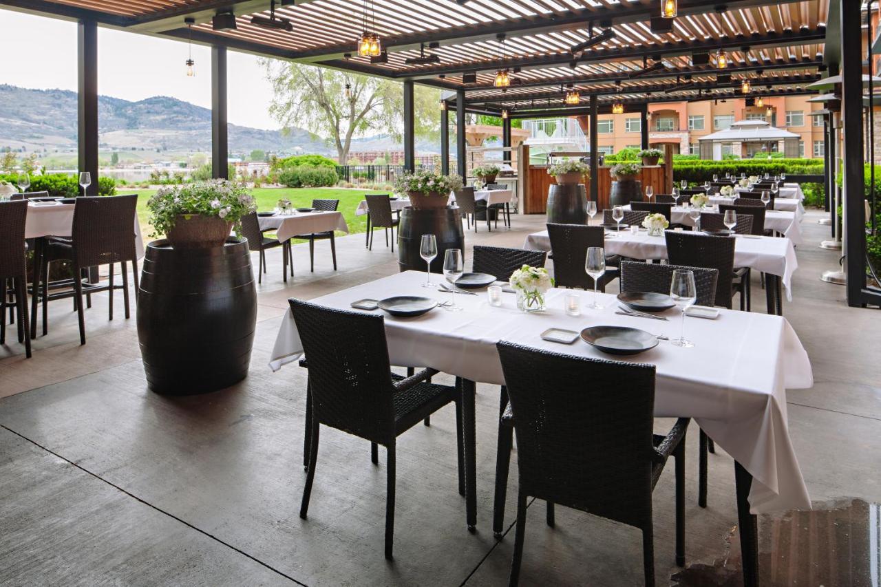 Watermark Beach Resort Osoyoos Exteriör bild