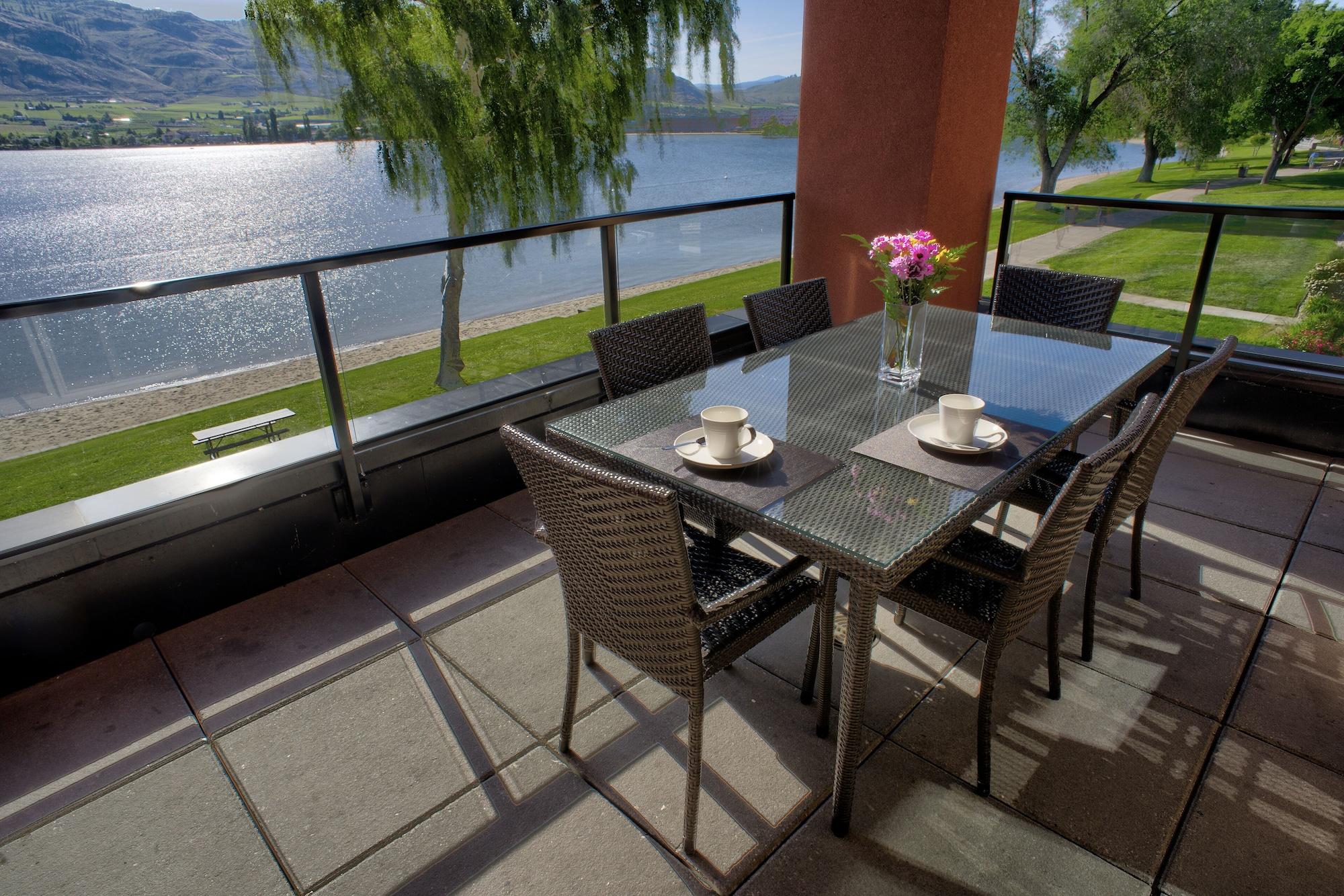 Watermark Beach Resort Osoyoos Exteriör bild