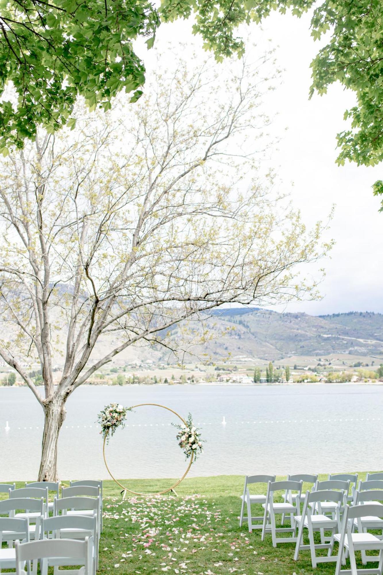 Watermark Beach Resort Osoyoos Exteriör bild