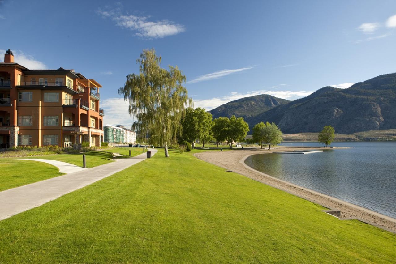Watermark Beach Resort Osoyoos Exteriör bild