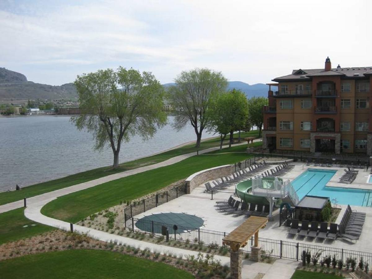 Watermark Beach Resort Osoyoos Exteriör bild